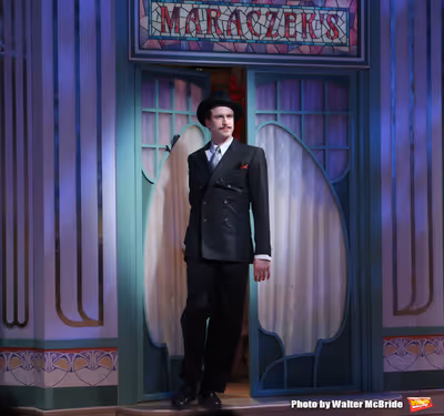 Gavin Creel  Photo