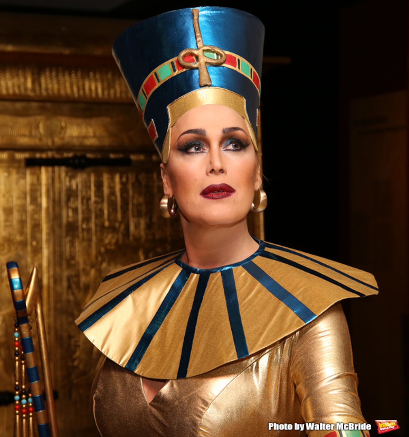 Photo Coverage: Gloria Gray Visits 'The Discovery of King Tut'  Image