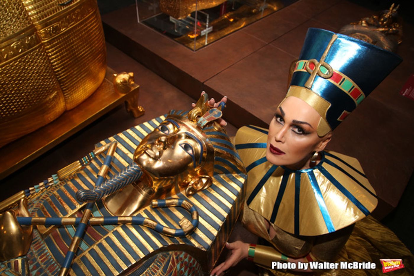 Photo Coverage: Gloria Gray Visits 'The Discovery of King Tut'  Image