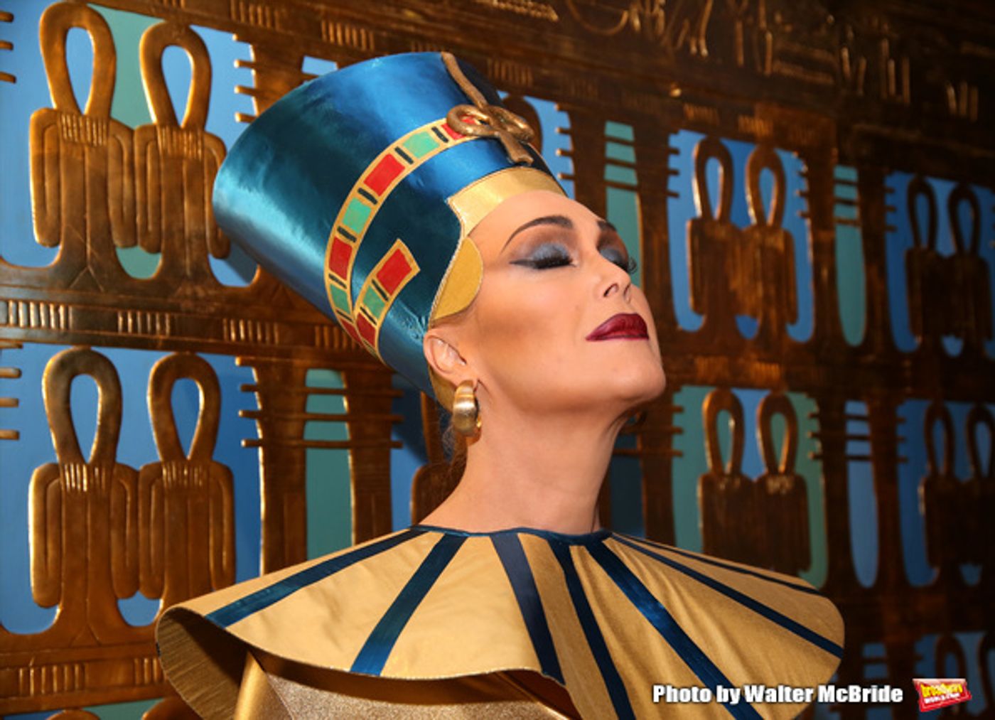 Photo Coverage: Gloria Gray Visits 'The Discovery of King Tut'  Image