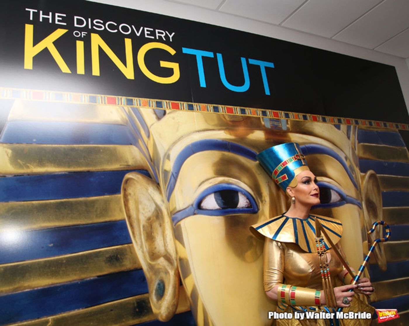 Photo Coverage: Gloria Gray Visits 'The Discovery of King Tut'  Image