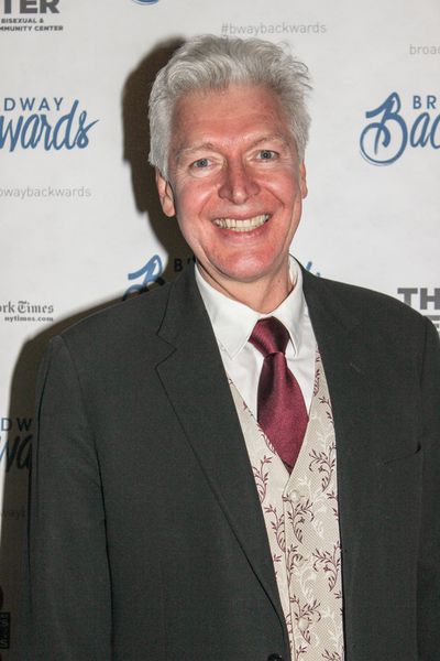 Tony Sheldon Photo