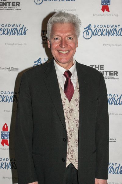 Tony Sheldon Photo