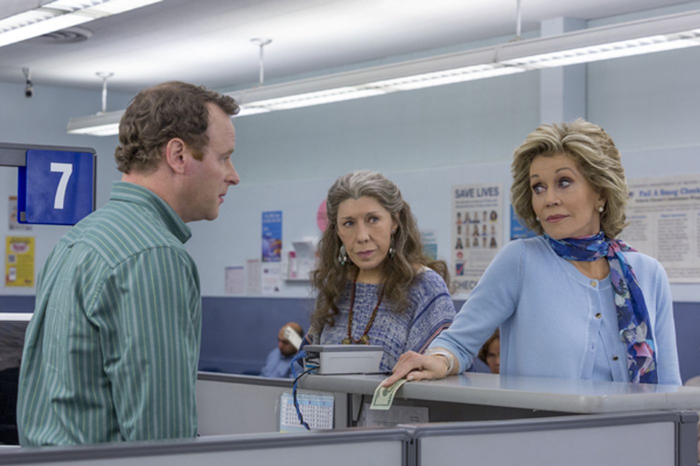 Photo Flash: Netflix Releases First Look Photos for Season 2 of GRACE AND FRANKIE Photo Flash: Netflix Releases First Look Photos for Season 2 of GRACE AND FRANKIE Image