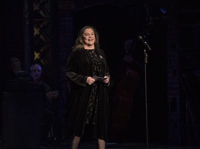 Kathleen Turner Photo