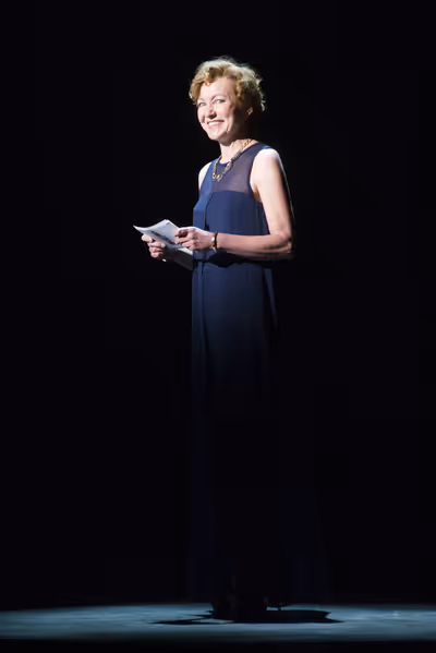 Julie White Photo