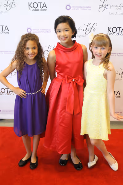 Scarlet Spencer, Casteen Jade Legaspi, Noelle Lidyoff Photo