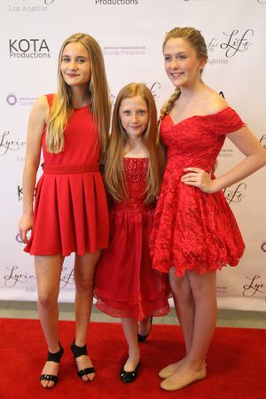 Brooke Besikof, Emilie LaFontaine, Jaidyn Young @ BroadwayWorld Brooke Besikof, Emilie LaFontaine, Jaidyn Young Photo