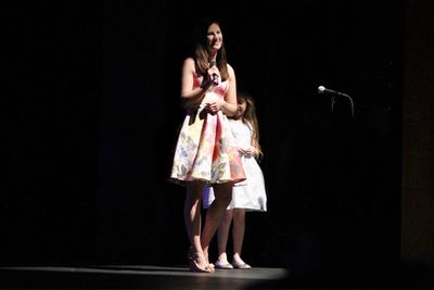Laura Luc, Peyton Ella Photo