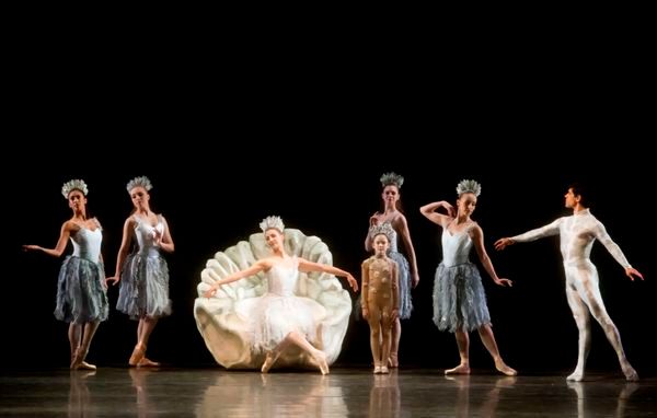 Photo Flash: MCB's A MIDSUMMER NIGHT'S DREAM Features Michele Oka Doner's Ocean-Inspired Costumes  Image