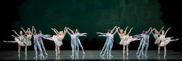 Photo Flash: MCB's A MIDSUMMER NIGHT'S DREAM Features Michele Oka Doner's Ocean-Inspired Costumes  Image
