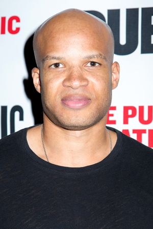 Glenn Davis @ BroadwayWorld Glenn Davis Photo