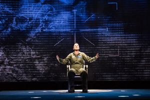 Elizabeth Bunch @ BroadwayWorld Elizabeth Bunch Photo