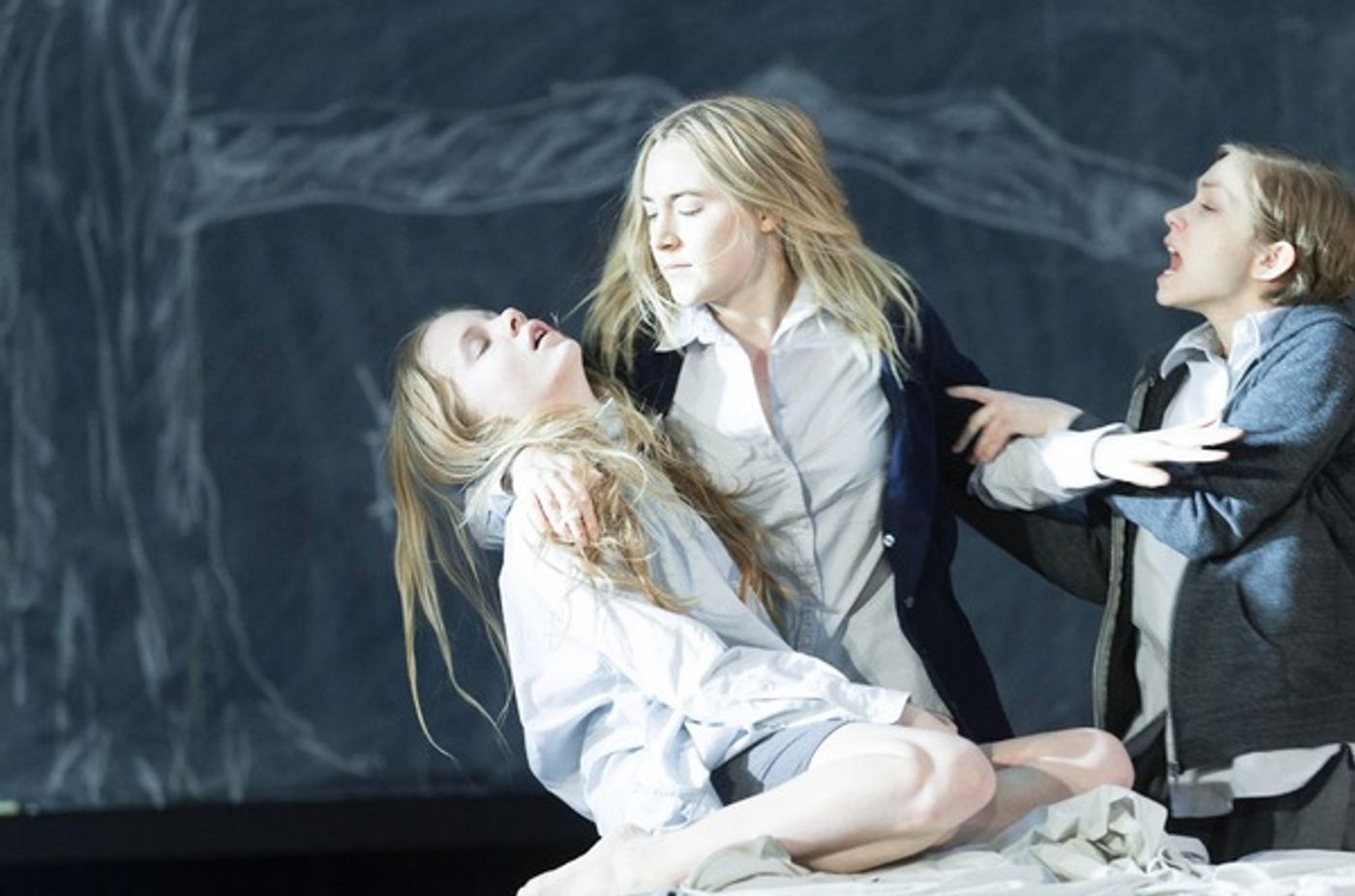 Photo Flash: First Look at Saoirse Ronan, Ben Whishaw and More in Ivo van Hove's THE CRUCIBLE  Image