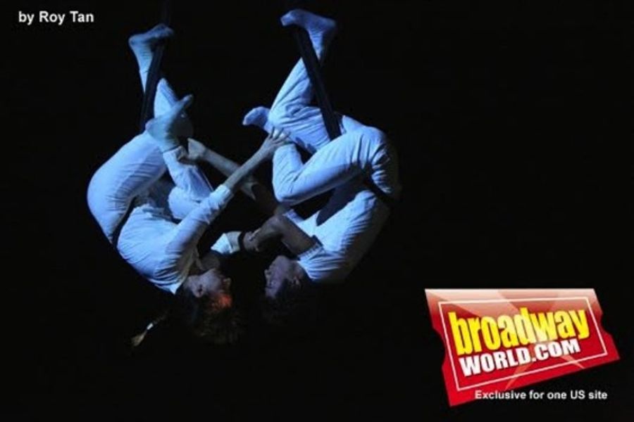 Photo Coverage: First Look at The 7 Fingers' UK Premiere of TRIPTYQUE Image