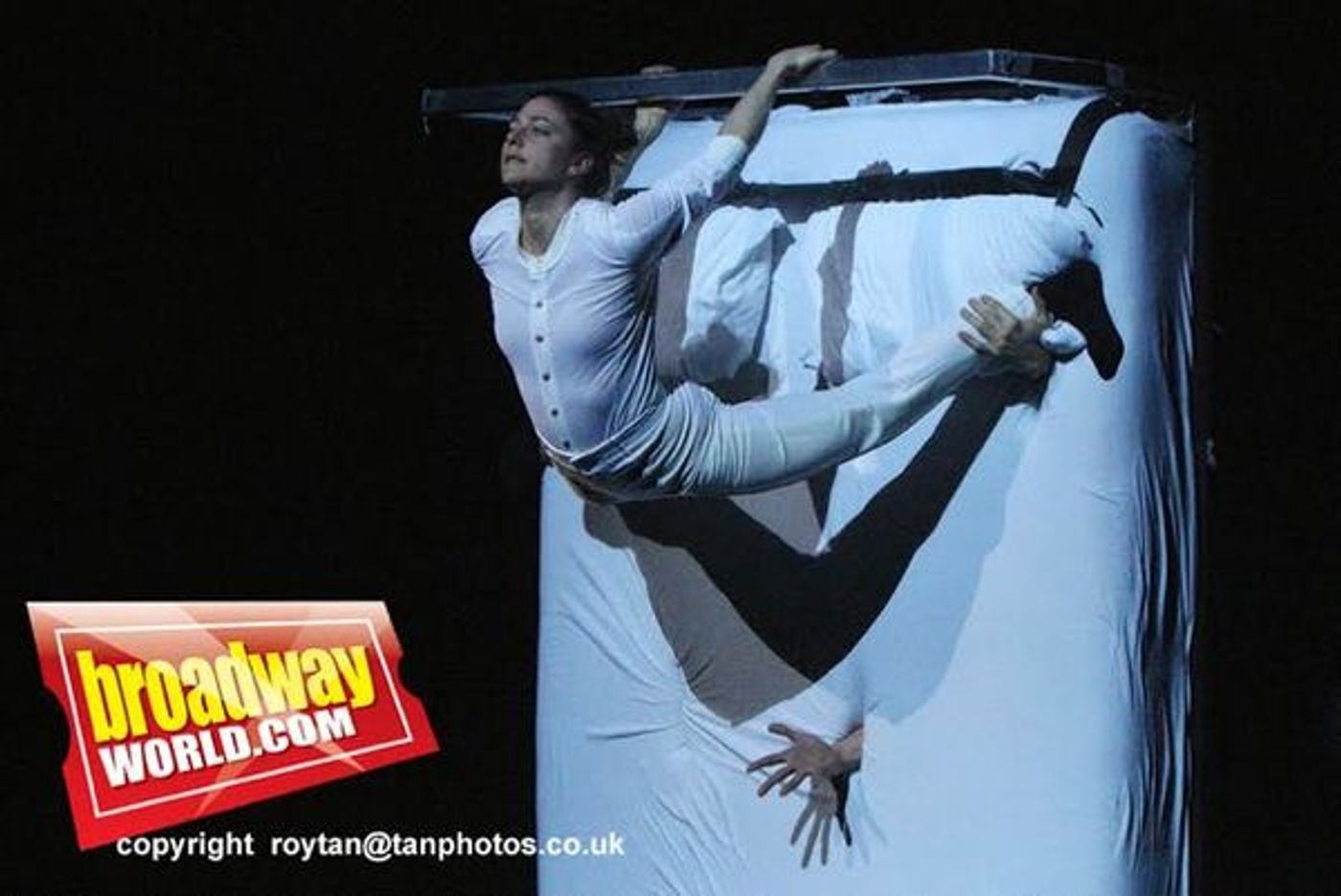 Photo Coverage: First Look at The 7 Fingers' UK Premiere of TRIPTYQUE Photo Coverage: First Look at The 7 Fingers' UK Premiere of TRIPTYQUE Image