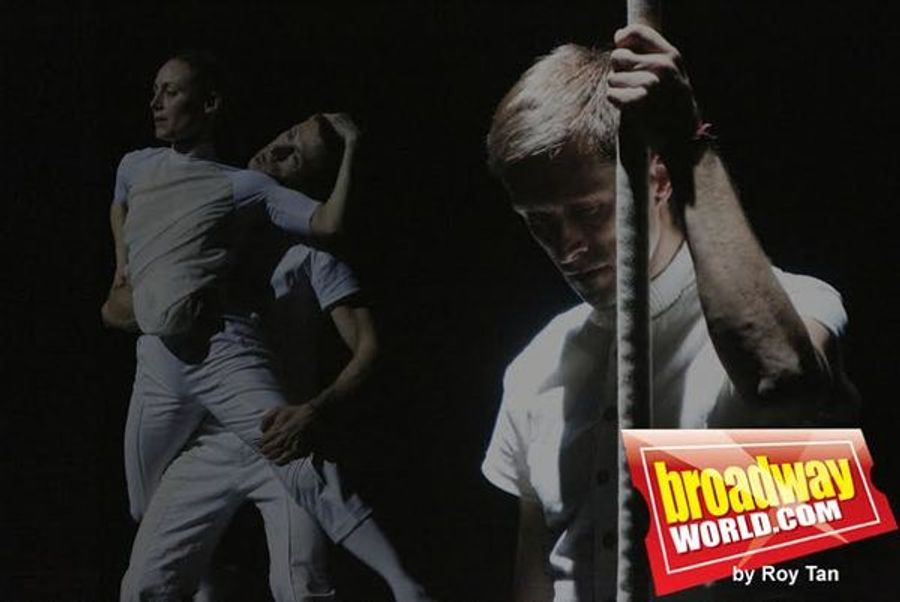 Photo Coverage: First Look at The 7 Fingers' UK Premiere of TRIPTYQUE Image