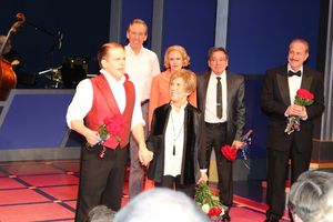 Robert Creighton, Peter Colley, Ellen Zolezzi, Riki Kane Larimer, Bill Castellino and Bruce Sabath @ BroadwayWorld Robert Creighton, Peter Colley, Ellen Zolezzi, Riki Kane Larimer, Bill Castellino and Photo