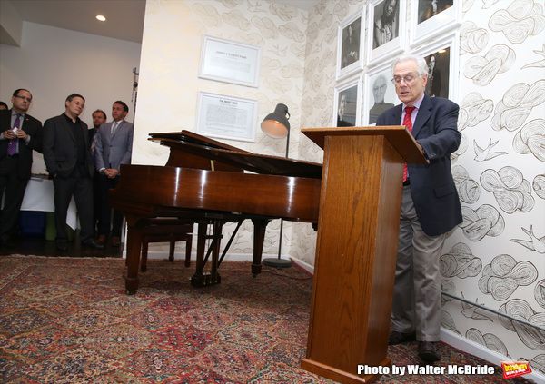 Jeffrey Lyons  Photo