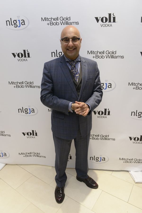 Ali Velshi Photo