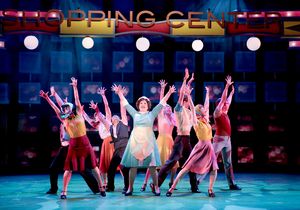 Klea Blackhurst with Cast Photo