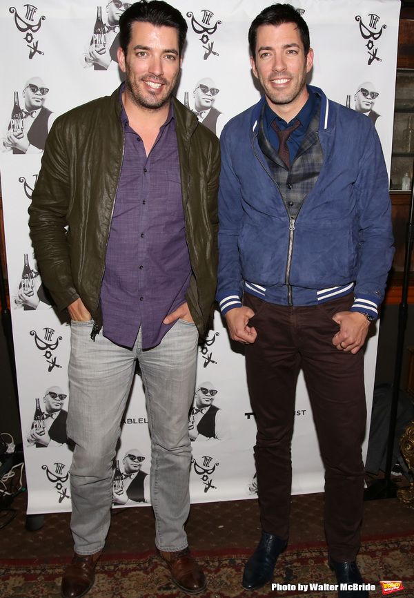 Jonathan Scott and Drew Scott Photo
