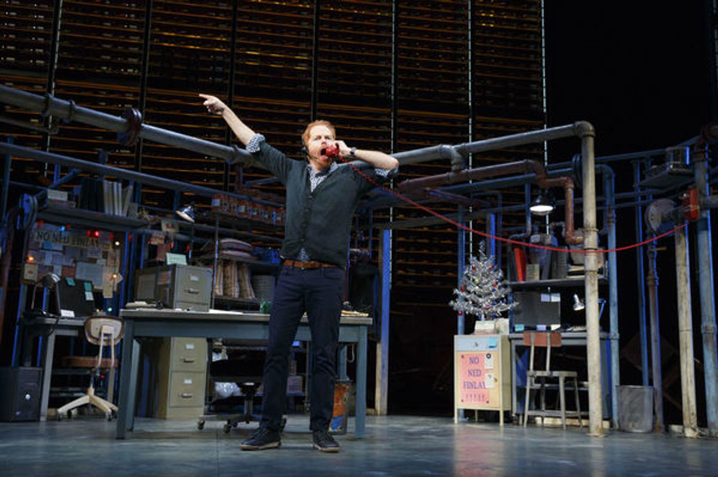 Photo Flash: First Look at Jesse Tyler Ferguson in Broadway's FULLY COMMITTED  Image