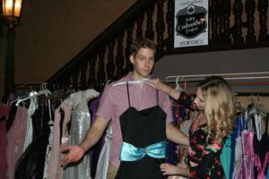 Andy Huntington Jones (Prince Topher) & Audrey Cardwell (Cinderella Understudy) try o Photo