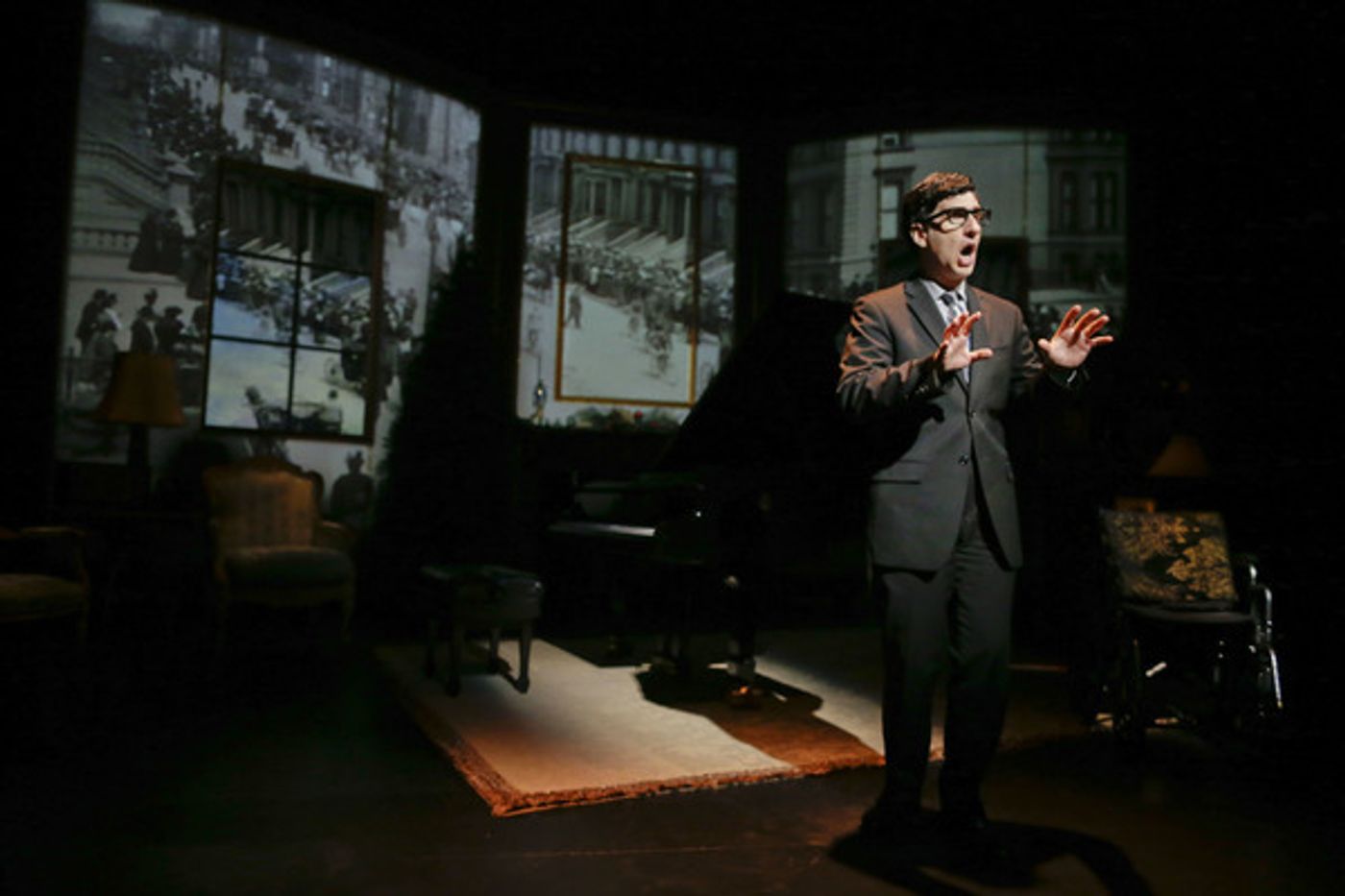 Photo Flash: First Look at HERSHEY FELDER AS IRVING BERLIN at Royal George Theatre  Image