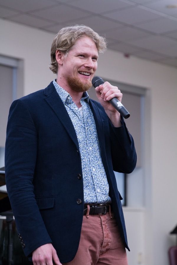 Photo Flash: Stars of FIDDLER ON THE ROOF Take Part in Sing For Your Seniors  Image