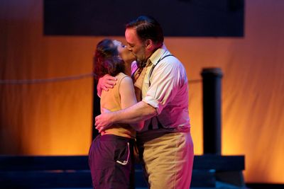 Marissa Ryder as Nellie Forbush and John Carroll as Emile de Becque Photo