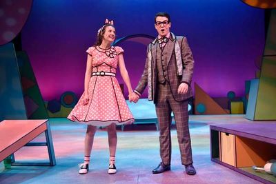 Corynne Wagener as Piggie and Jacob Valleroy as Gerald (Elephant) Photo