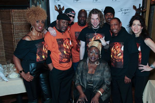Aziza Miller (background vocals), Dennis Moriarity (harmonica), Mark Bowers (guitar), Photo