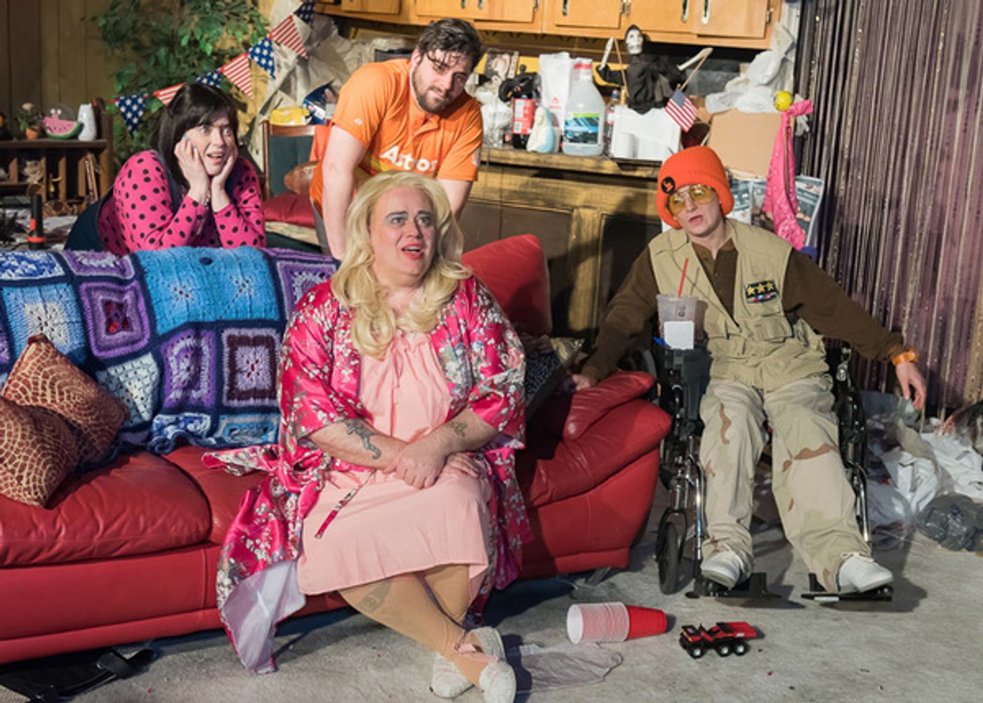Photo Flash: First Look at New American Folk Theatre's TRASH at The Den Theatre  Image