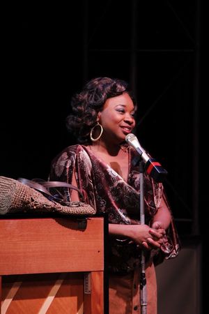 Donica Lynn â€"Effie Whiteâ€' @ BroadwayWorld Donica Lynn â€"Effie Whiteâ€' Photo