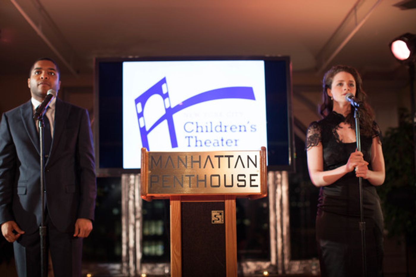 Photo Flash: Barbara Zinn Krieger, Kathleen Chalfant and More Attend NYC Children's Theater's 2016 Gala Image