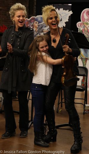 Nicolette Hart, Mimi Ryder and Lourds Lane @ BroadwayWorld Nicolette Hart, Mimi Ryder and Lourds Lane Photo