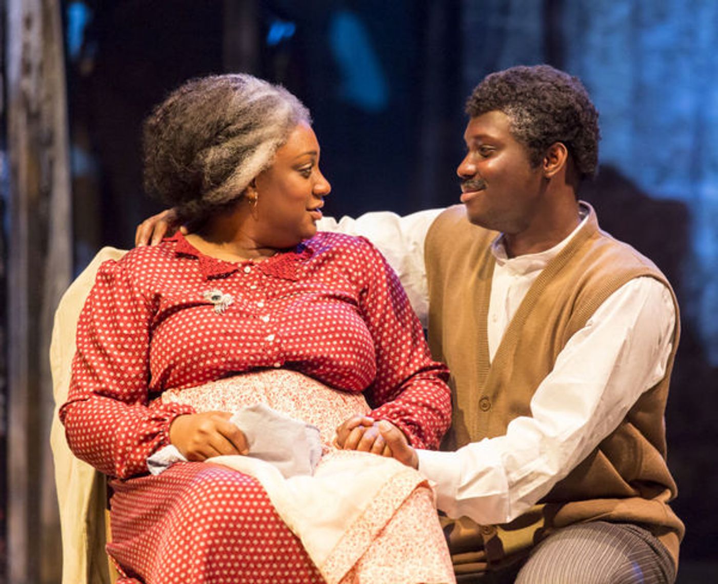 Photo Flash: First Look at Chris Peluso, Gina Beck and More in UK's SHOW BOAT  Image
