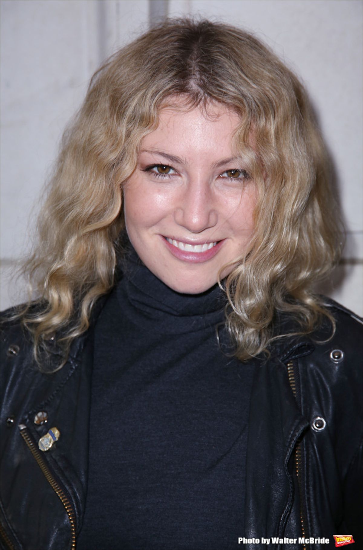Ari Graynor  at 