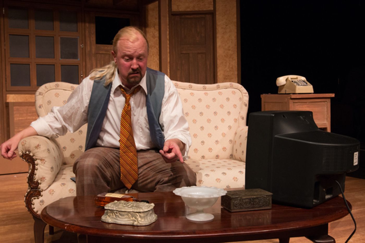 Photo Flash: First Look at NOISES OFF at Lakewood Playhouse  Image