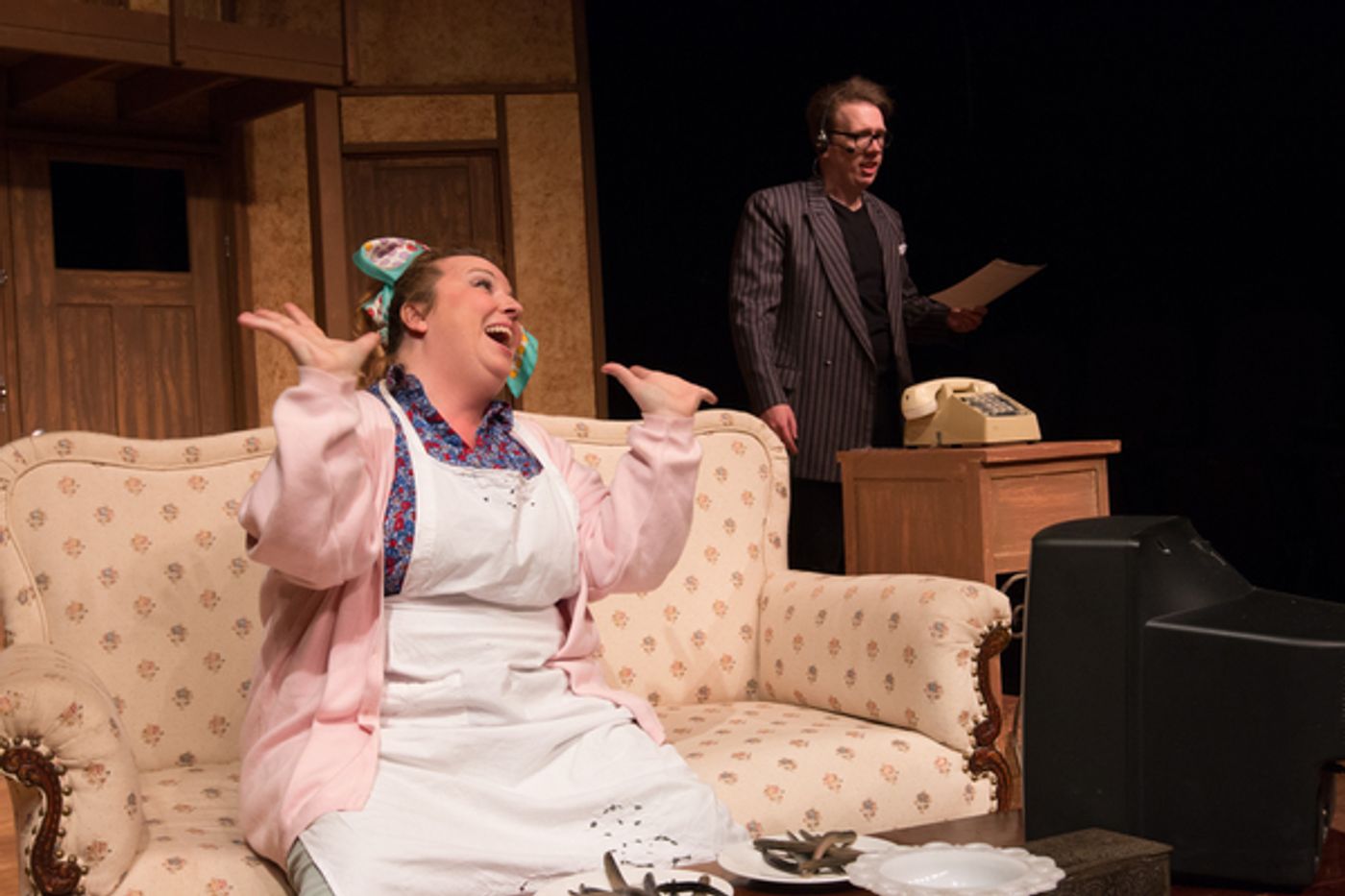 Photo Flash: First Look at NOISES OFF at Lakewood Playhouse  Image