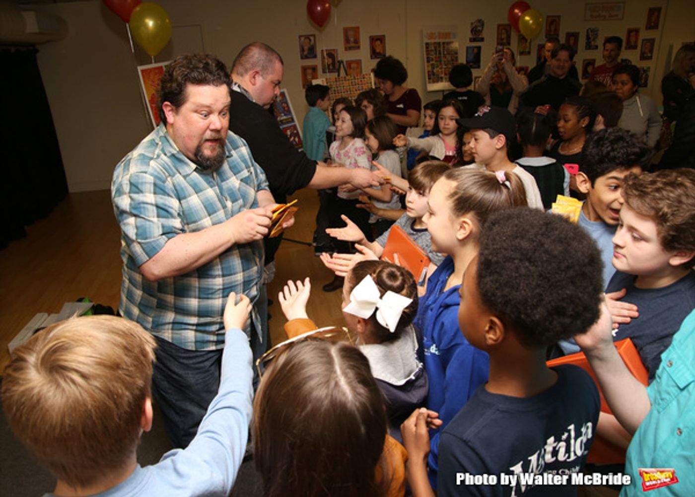 Photo Coverage: 'The Lights of Broadway Show Cards'  Spring 2016 Edition Launch  Image