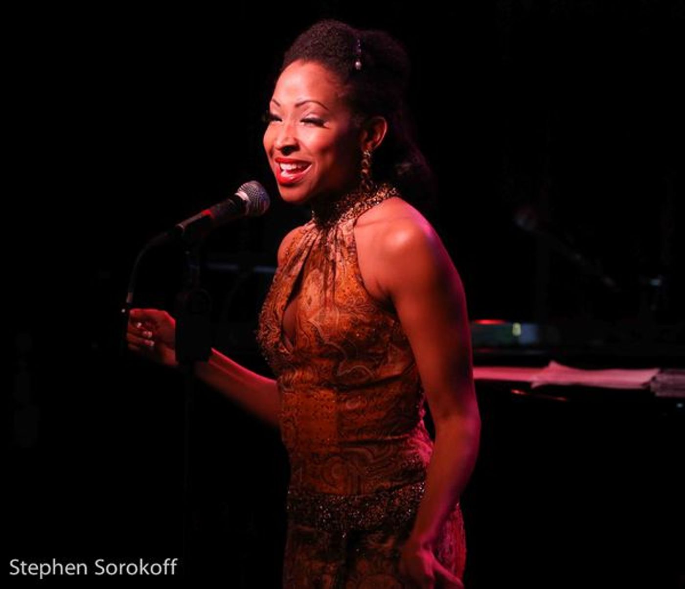 Photo Coverage: Broadway at Birdland Welcomes Jamie deRoy & Friends  Image
