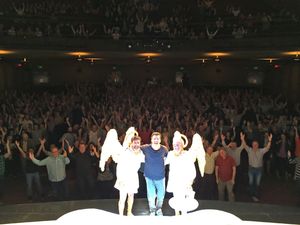 Sean Hayes & Audience Photo