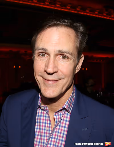 Howard McGillin Photo