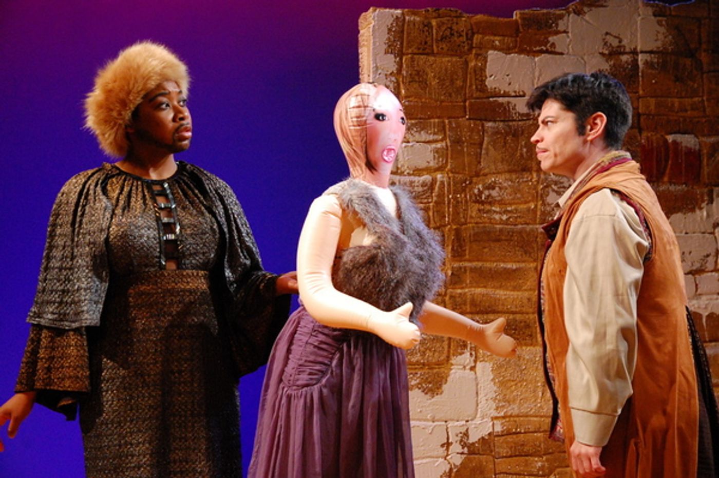 Photo Flash: First Look at The Queen's Company's All-Female TAMING OF THE SHREW Photo Flash: First Look at The Queen's Company's All-Female TAMING OF THE SHREW Image