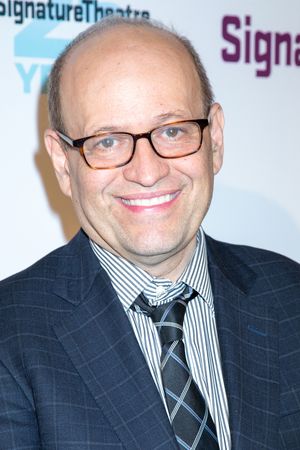 Tom Finkelpearl Photo