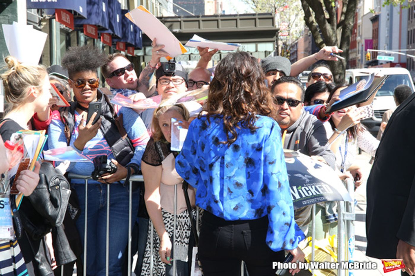 Photo Coverage: Tribeca Talks: Storytellers Welcomes Idina Menzel!  Image