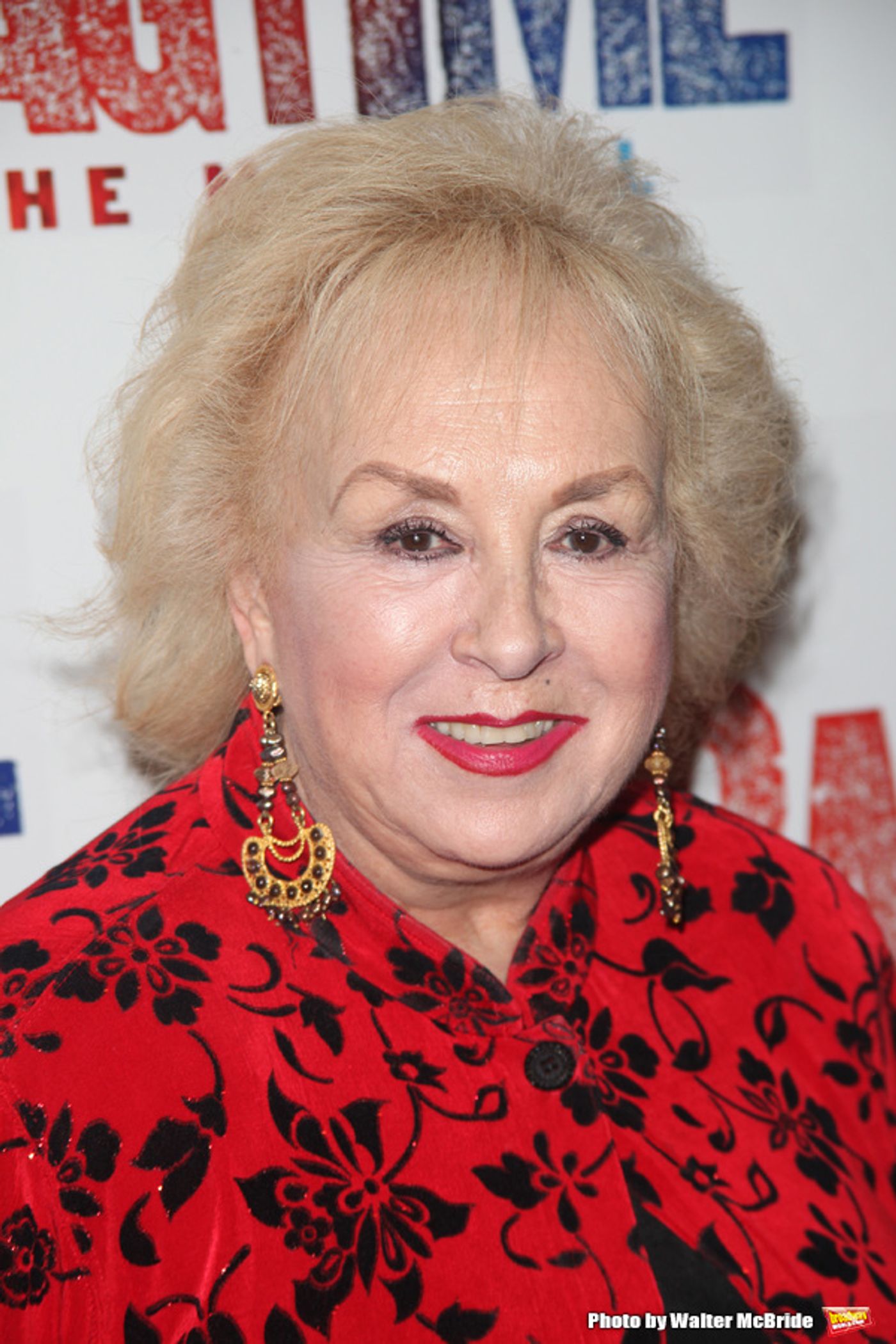 Photo Flash: Remembering Doris Roberts  Image