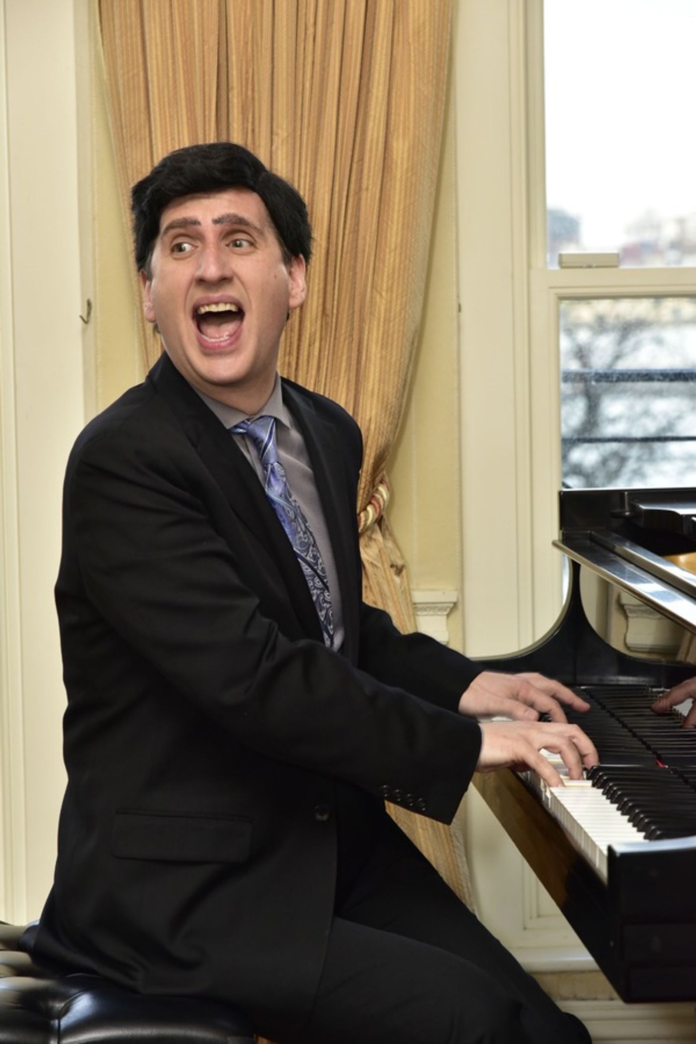 Photo Flash: Hershey Felder Offers Sneak Peek of Irving Berlin Solo Show at Subject's Former Home  Image